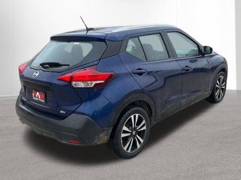 Used 2019 Nissan Kicks SV image 5