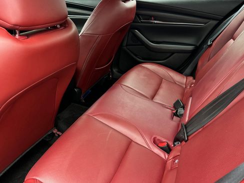 Used 2023 MAZDA MAZDA3 s FWD image 11