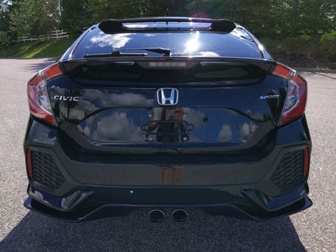 Used 2018 Honda Civic Sport image 5