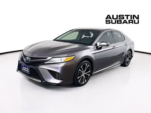 Used 2020 Toyota Camry XSE w/ Carpet Mat Package FWD image 3
