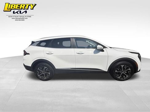 Used 2024 Kia Sportage EX AWD/4WD image 8