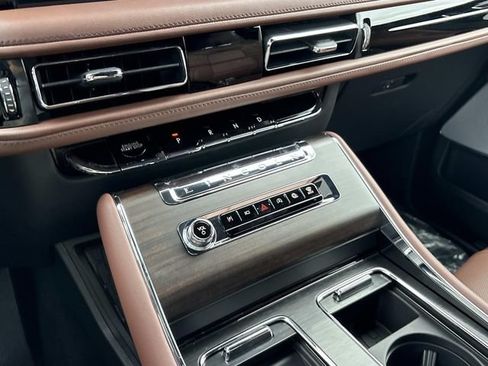 New 2026 Lincoln Aviator Reserve AWD/4WD image 31