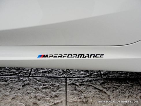 Used 2023 BMW 330i Sedan w/ M Sport Package RWD image 4