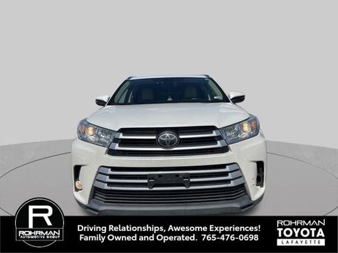 Used 2017 Toyota Highlander XLE w/ Protection Package #3 AWD/4WD image 10