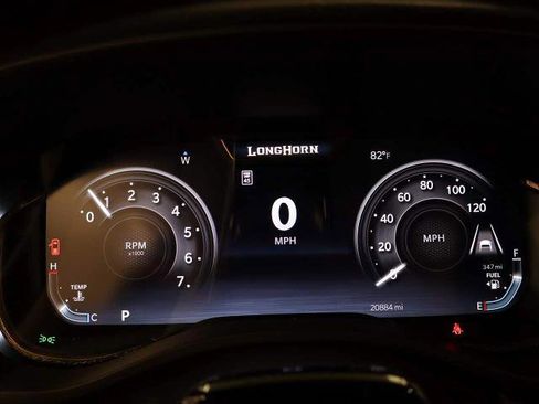 Used 2025 RAM 1500 Limited AWD/4WD image 1