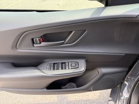 New 2026 Toyota Prius Plug-In Hybrid FWD image 10