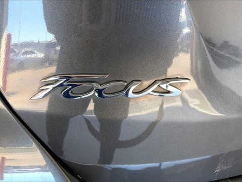 Used 2018 Ford Focus SEL image 9