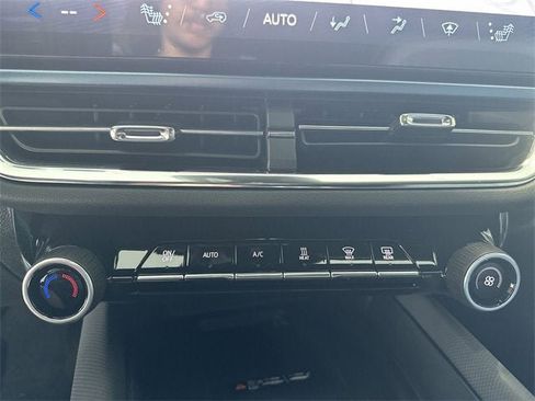 New 2026 Chevrolet Equinox EV LT image 17