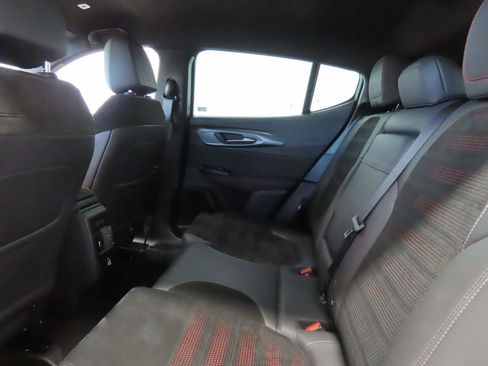 Used 2024 Alfa Romeo Tonale Veloce image 15