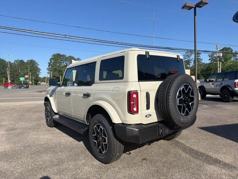 New 2026 Ford Bronco Outer Banks AWD/4WD image 8