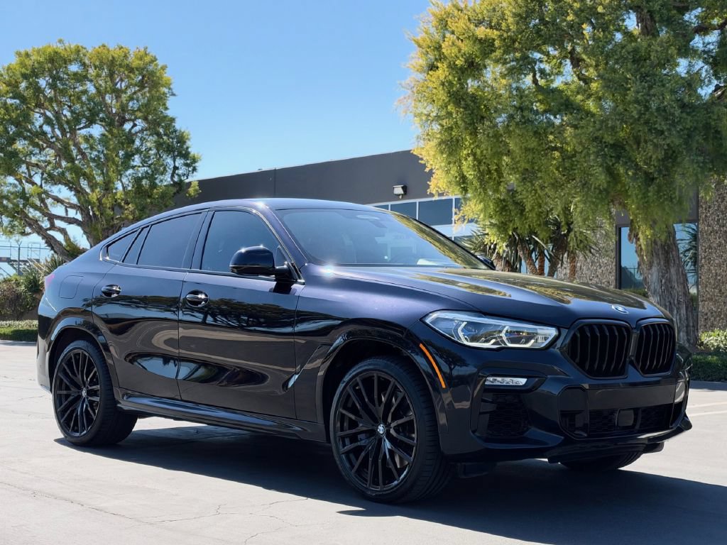 Used 2021 BMW X6 M50i w/ Executive Package AWD/4WD image 4