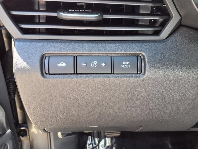 Used 2025 Nissan Altima 2.5 S FWD image 14