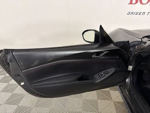 Used 2017 MAZDA MX-5 Miata RF Grand Touring RWD image 16