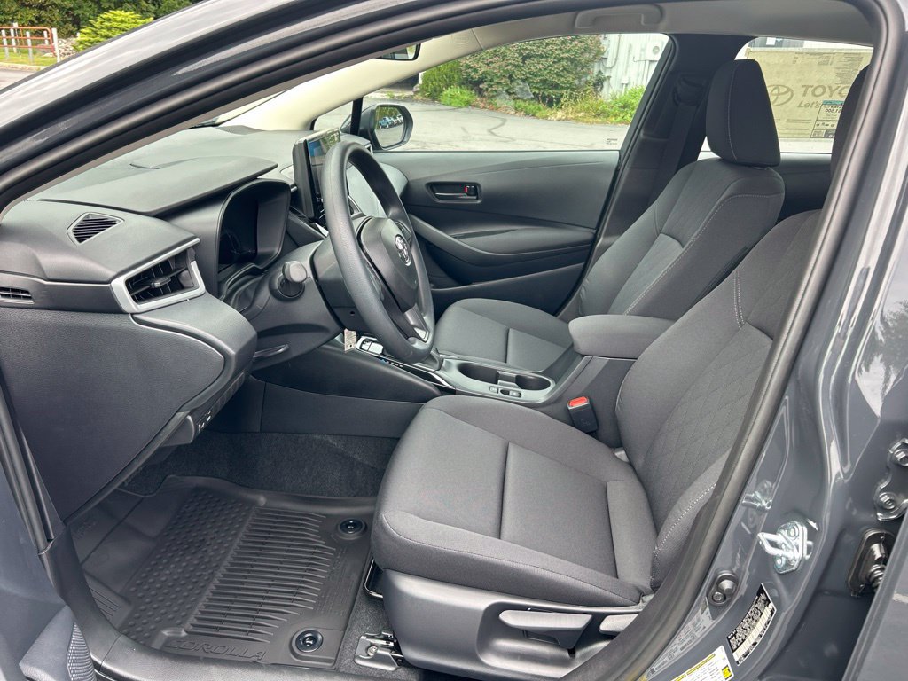 New 2026 Toyota Corolla LE FWD image 9