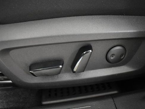 Certified 2023 Nissan Rogue SV image 12