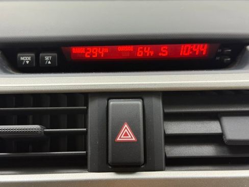 Used 2013 Toyota 4Runner SR5 image 18