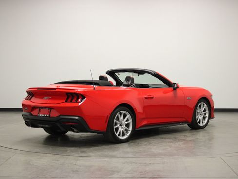 Used 2024 Ford Mustang GT Premium image 19