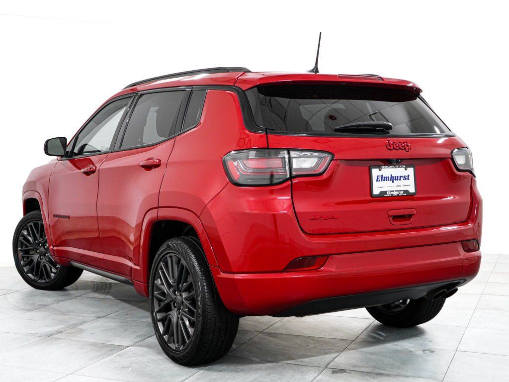 Certified 2022 Jeep Compass Limited w/ (RED) Package AWD/4WD image 5