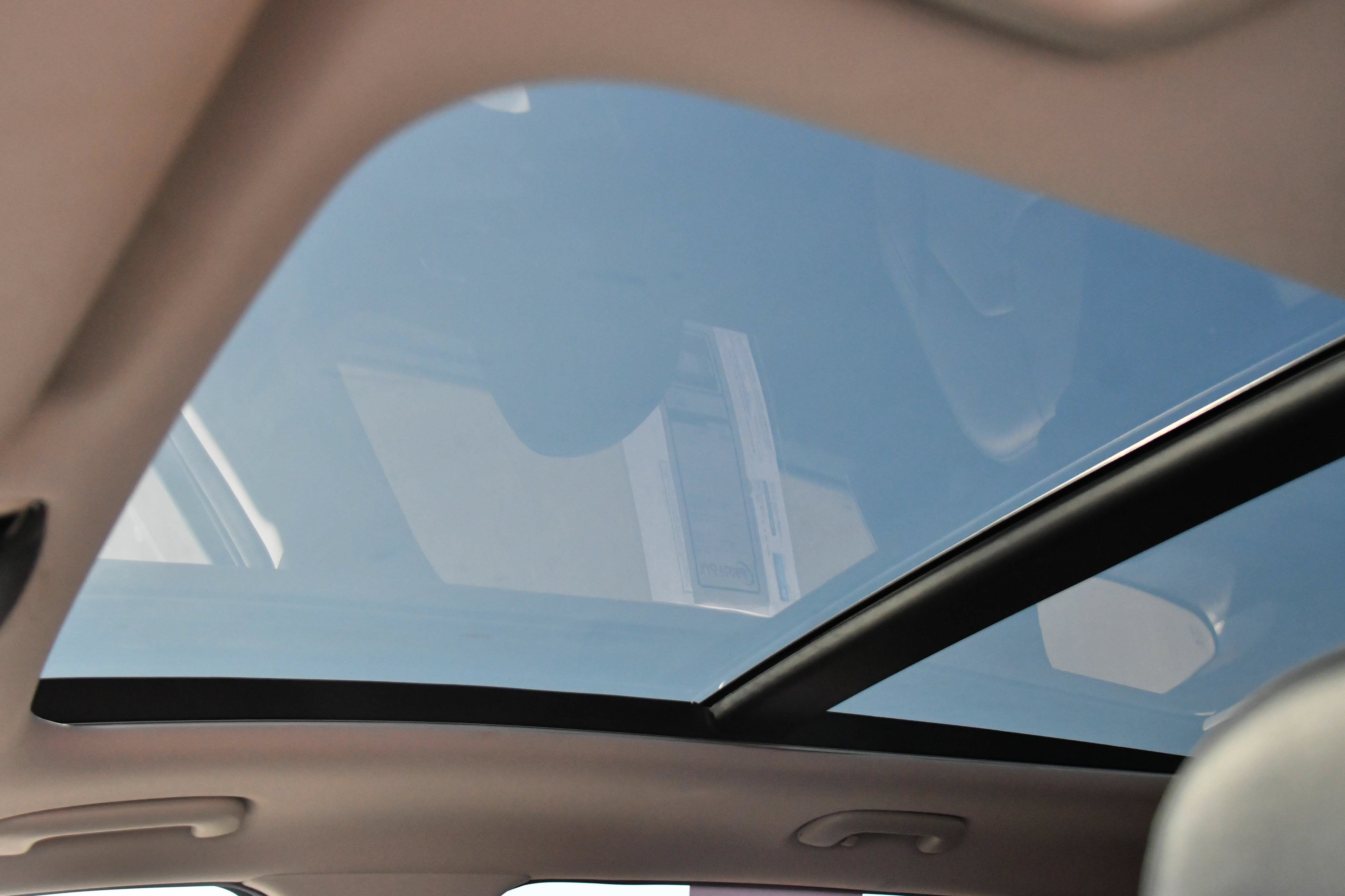 Used 2022 Kia Sorento S w/ Panoramic Sunroof Package FWD image 36