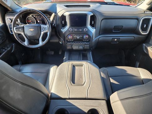 Used 2022 Chevrolet Silverado 3500 LTZ w/ LTZ Convenience Package image 18