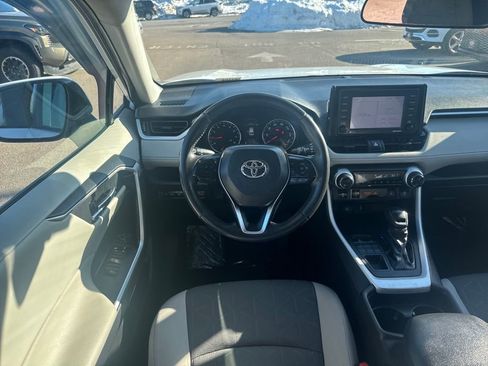 Used 2021 Toyota RAV4 XLE w/ Convenience Package image 13