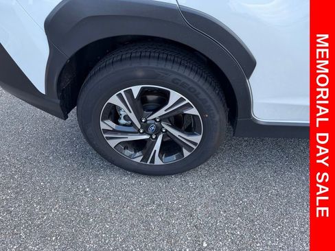Used 2026 Subaru Crosstrek 2.0i Premium AWD/4WD image 5