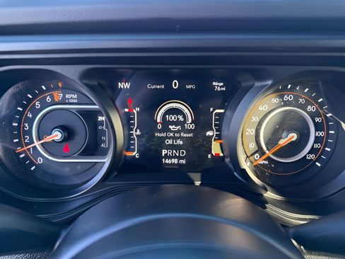 Certified 2024 Jeep Gladiator Mojave image 27