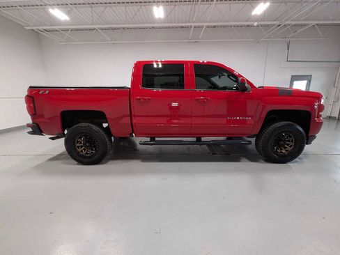 Used 2018 Chevrolet Silverado 1500 LT w/ All Star Edition image 7