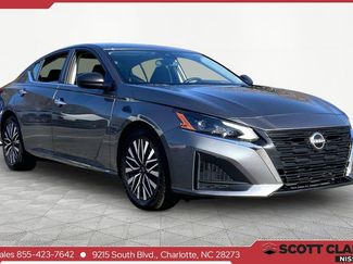 Used 2024 Nissan Altima 2.5 SV 360° Tour
