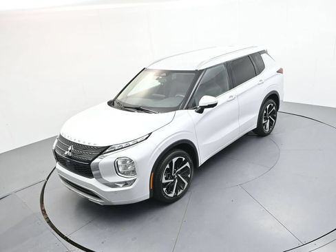 Used 2023 Mitsubishi Outlander SEL FWD image 25
