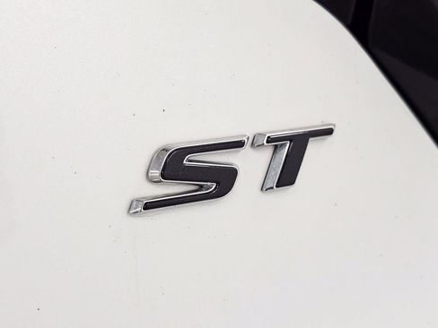 Used 2024 Buick Encore GX Sport Touring AWD/4WD image 27