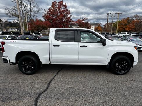 Used 2024 Chevrolet Silverado 1500 Custom image 12