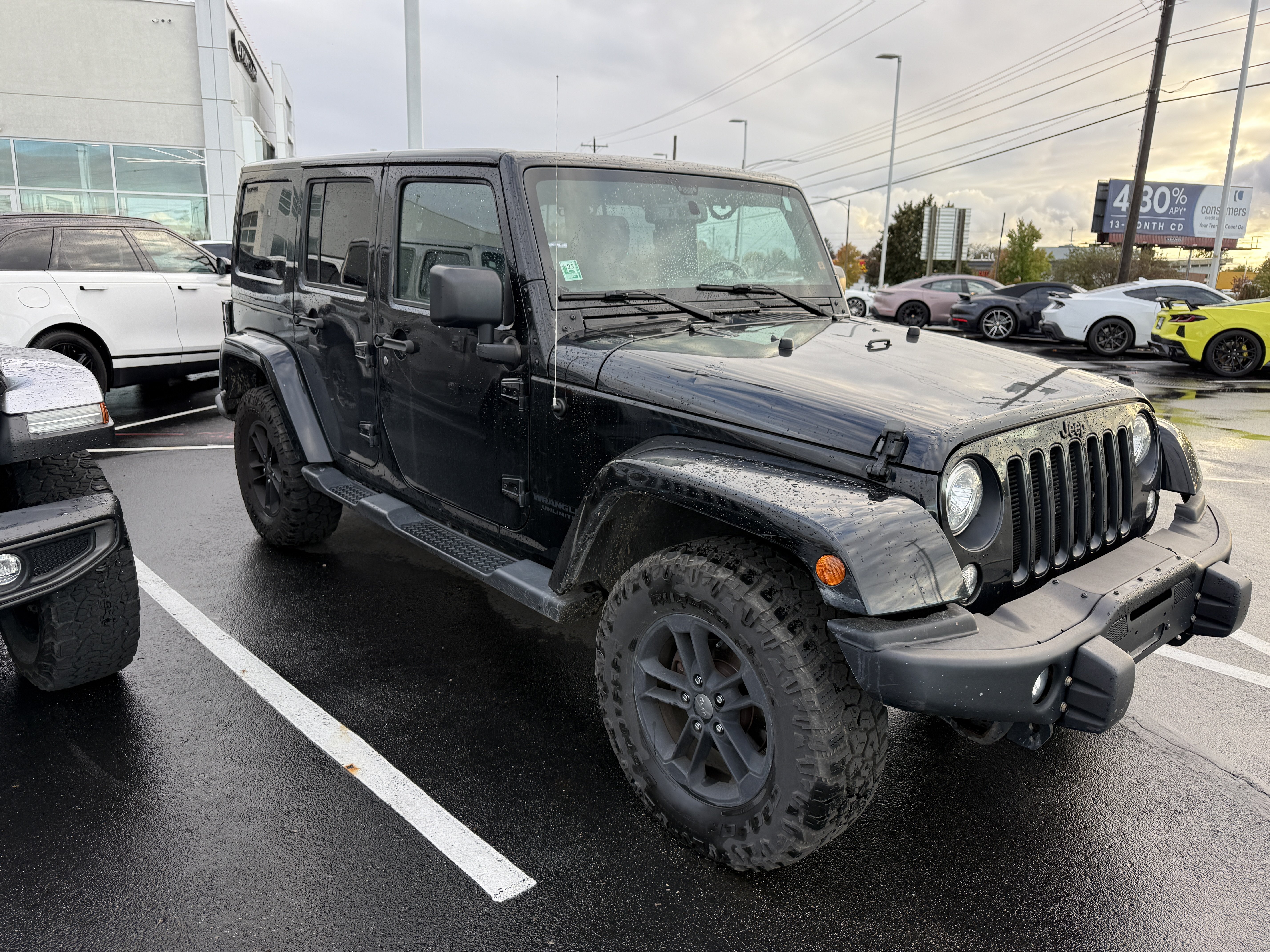 Used 2017 Jeep Wrangler Unlimited Sahara AWD/4WD image 1