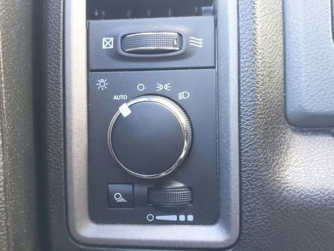 Used 2018 RAM 1500 Tradesman w/ Popular Equipment Group image 28