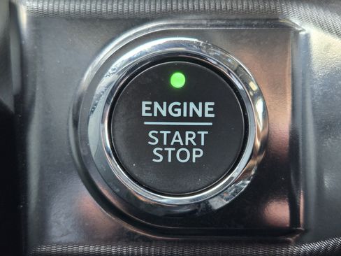 Used 2021 Ford F150 Platinum w/ Equipment Group 701A High AWD/4WD image 16