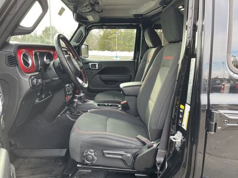 Used 2022 Jeep Gladiator Rubicon w/ Cold Weather Group image 28