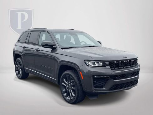 New 2026 Jeep Grand Cherokee Limited AWD/4WD image 1