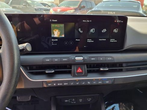 Used 2025 Kia K4 LXS image 20