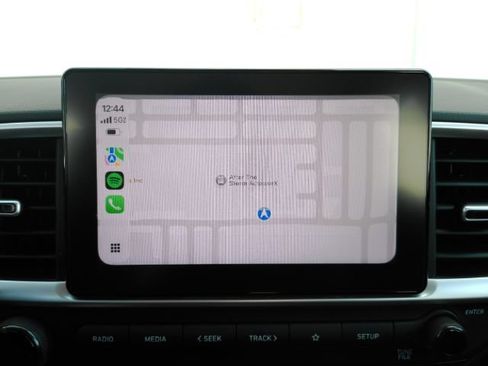 Used 2023 Hyundai Venue SE FWD image 10
