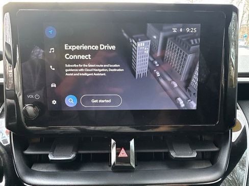 Certified 2025 Toyota Corolla SE w/ Convenience Package image 32