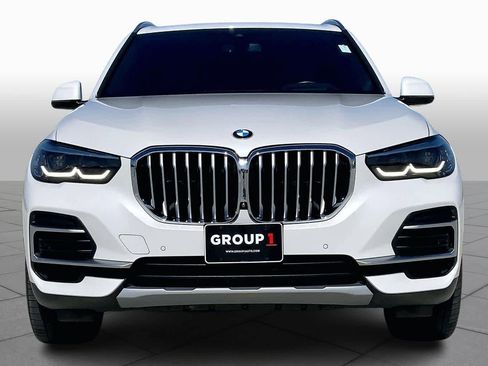 Used 2022 BMW X5 xDrive40i w/ Premium Package image 4