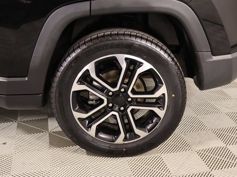 Used 2022 Jeep Compass Limited AWD/4WD image 18