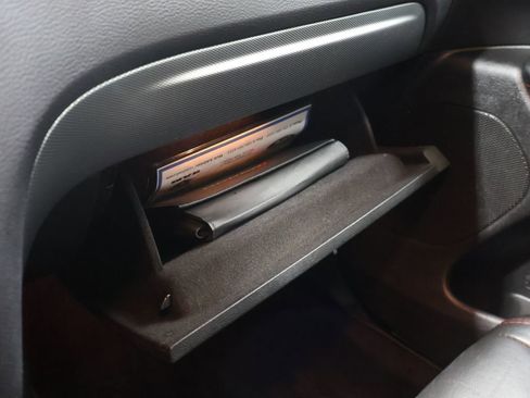 Used 2018 Dodge Durango GT image 32