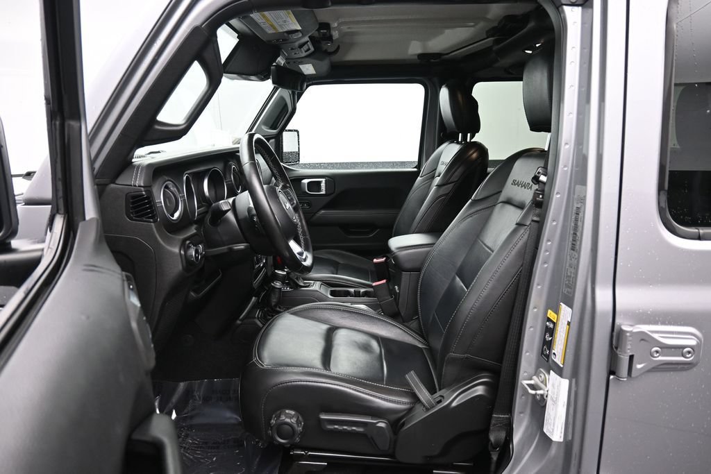 Used 2020 Jeep Wrangler Unlimited Sahara AWD/4WD image 23