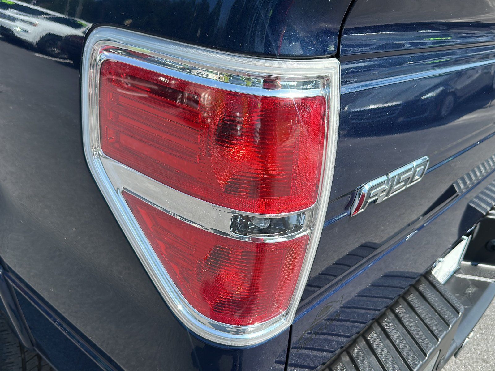 Used 2013 Ford F150 Lariat w/ Luxury Equipment Group RWD image 13