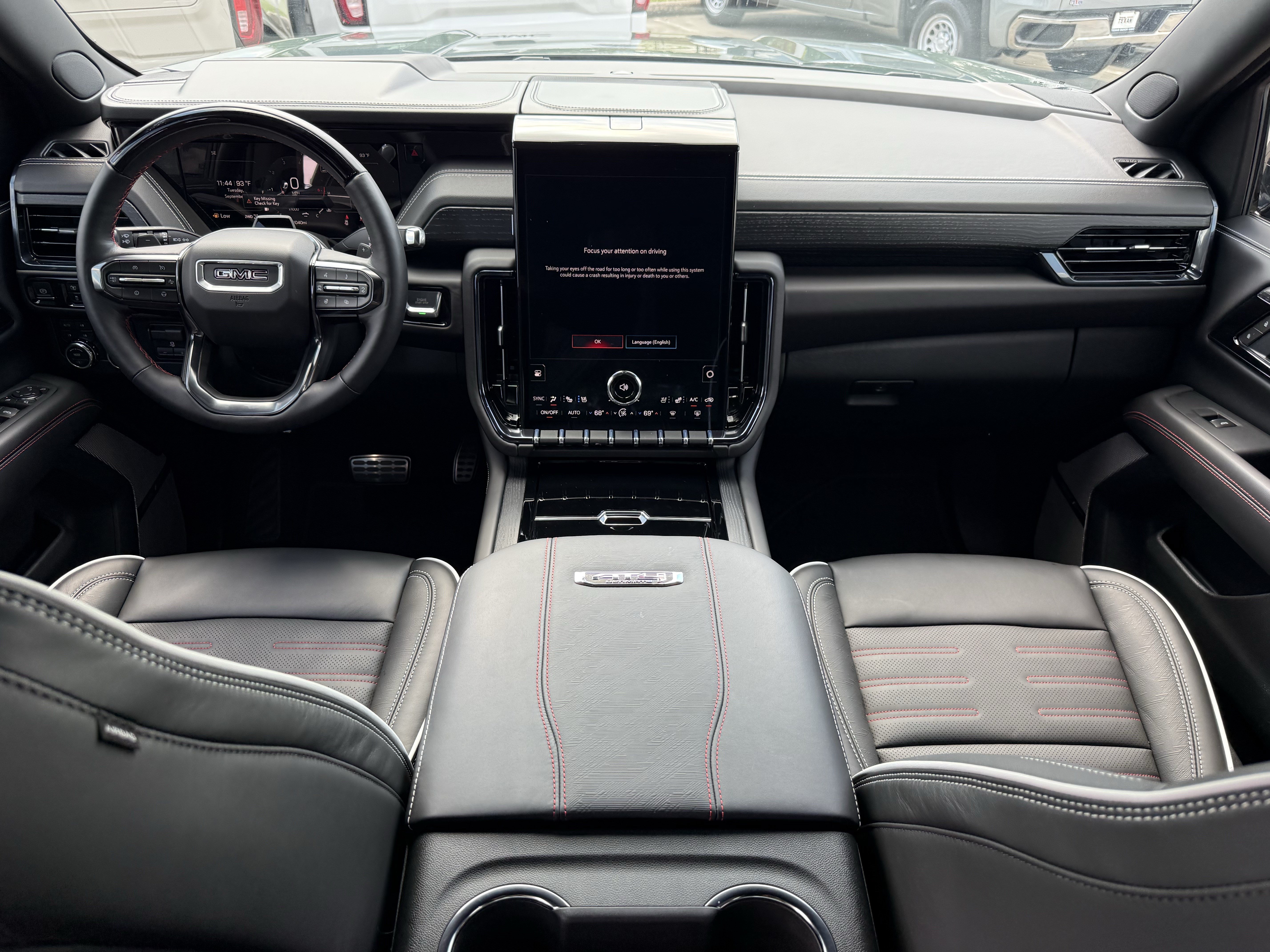 Used 2026 GMC Yukon AT4 Ultimate AWD/4WD image 13