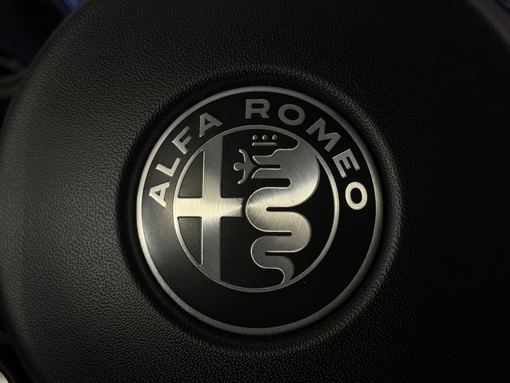 Used 2024 Alfa Romeo Tonale Veloce AWD/4WD image 15