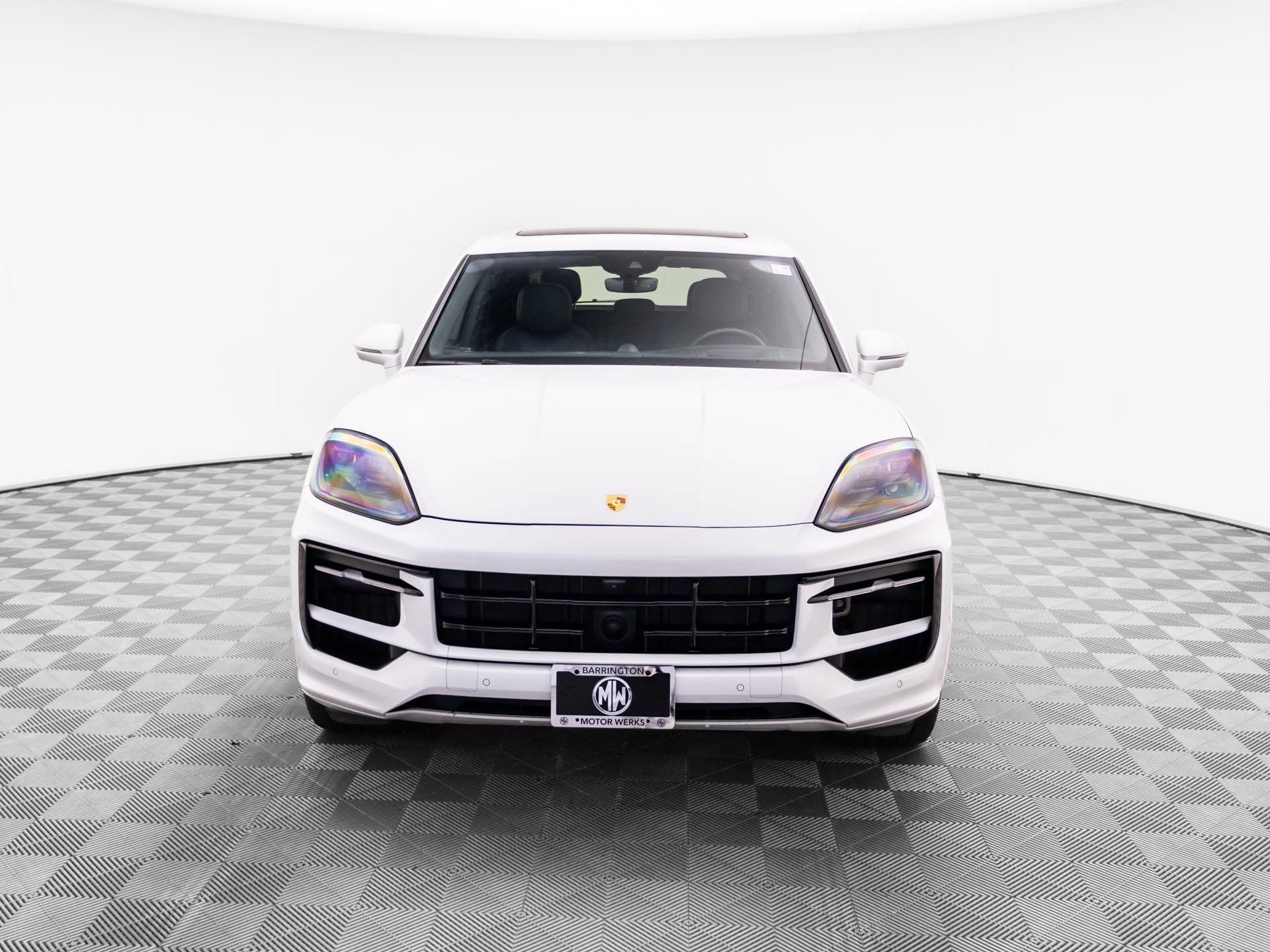Certified 2025 Porsche Cayenne GTS AWD/4WD image 9