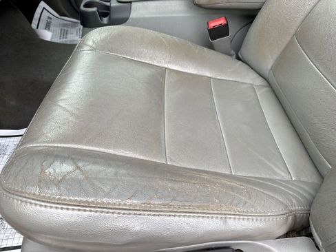 Used 2005 Ford F250 Lariat image 34