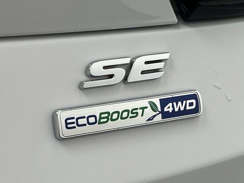 Used 2018 Ford Escape SE w/ SE Sync 3 Package image 28